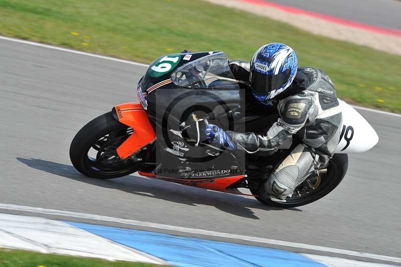 Motorcycle action photographs;donington;donington park leicestershire;donington photographs;event digital images;eventdigitalimages;no limits trackday;peter wileman photography;trackday;trackday digital images;trackday photos