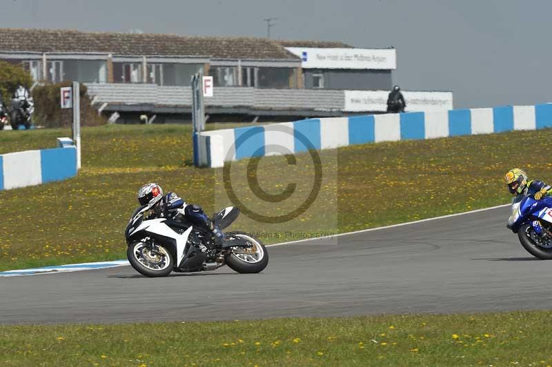 Motorcycle action photographs;donington;donington park leicestershire;donington photographs;event digital images;eventdigitalimages;no limits trackday;peter wileman photography;trackday;trackday digital images;trackday photos