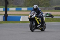 Motorcycle-action-photographs;donington;donington-park-leicestershire;donington-photographs;event-digital-images;eventdigitalimages;no-limits-trackday;peter-wileman-photography;trackday;trackday-digital-images;trackday-photos