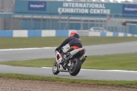 Motorcycle-action-photographs;donington;donington-park-leicestershire;donington-photographs;event-digital-images;eventdigitalimages;no-limits-trackday;peter-wileman-photography;trackday;trackday-digital-images;trackday-photos