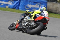 Motorcycle-action-photographs;donington;donington-park-leicestershire;donington-photographs;event-digital-images;eventdigitalimages;no-limits-trackday;peter-wileman-photography;trackday;trackday-digital-images;trackday-photos