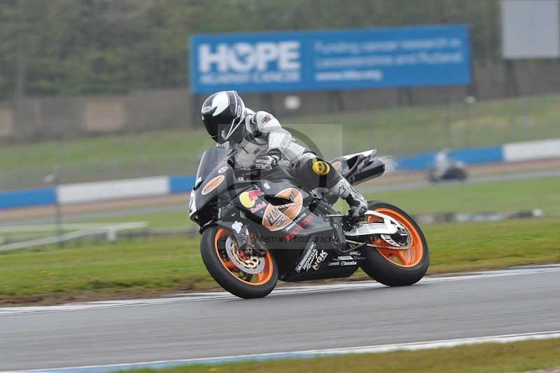 Motorcycle action photographs;donington;donington park leicestershire;donington photographs;event digital images;eventdigitalimages;no limits trackday;peter wileman photography;trackday;trackday digital images;trackday photos