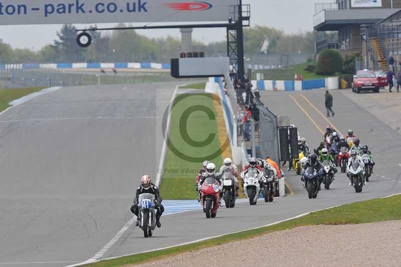 Motorcycle action photographs;donington;donington park leicestershire;donington photographs;event digital images;eventdigitalimages;no limits trackday;peter wileman photography;trackday;trackday digital images;trackday photos