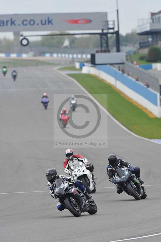 Motorcycle action photographs;donington;donington park leicestershire;donington photographs;event digital images;eventdigitalimages;no limits trackday;peter wileman photography;trackday;trackday digital images;trackday photos
