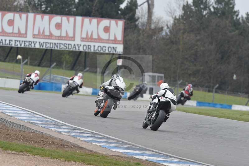 Motorcycle action photographs;donington;donington park leicestershire;donington photographs;event digital images;eventdigitalimages;no limits trackday;peter wileman photography;trackday;trackday digital images;trackday photos