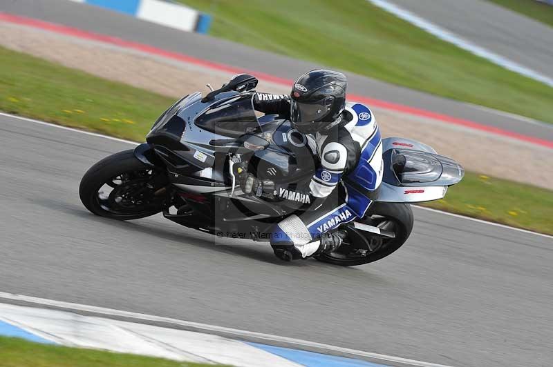 Motorcycle action photographs;donington;donington park leicestershire;donington photographs;event digital images;eventdigitalimages;no limits trackday;peter wileman photography;trackday;trackday digital images;trackday photos