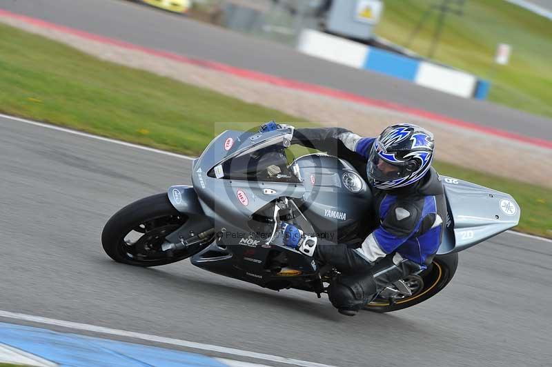 Motorcycle action photographs;donington;donington park leicestershire;donington photographs;event digital images;eventdigitalimages;no limits trackday;peter wileman photography;trackday;trackday digital images;trackday photos