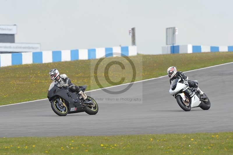 Motorcycle action photographs;donington;donington park leicestershire;donington photographs;event digital images;eventdigitalimages;no limits trackday;peter wileman photography;trackday;trackday digital images;trackday photos