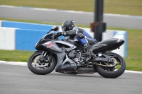 Motorcycle-action-photographs;donington;donington-park-leicestershire;donington-photographs;event-digital-images;eventdigitalimages;no-limits-trackday;peter-wileman-photography;trackday;trackday-digital-images;trackday-photos