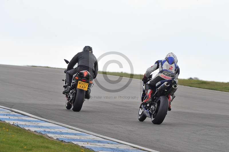 Motorcycle action photographs;donington;donington park leicestershire;donington photographs;event digital images;eventdigitalimages;no limits trackday;peter wileman photography;trackday;trackday digital images;trackday photos