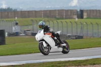 Motorcycle-action-photographs;donington;donington-park-leicestershire;donington-photographs;event-digital-images;eventdigitalimages;no-limits-trackday;peter-wileman-photography;trackday;trackday-digital-images;trackday-photos