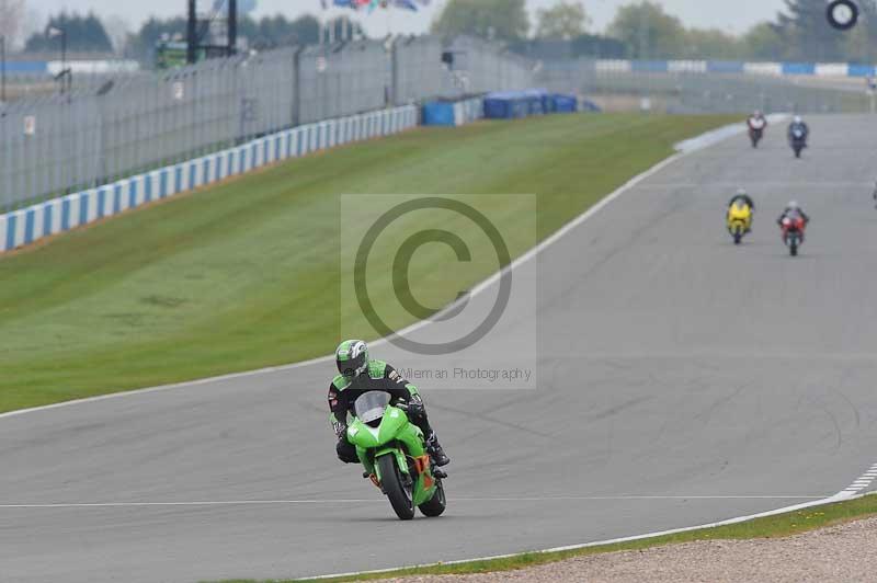 Motorcycle action photographs;donington;donington park leicestershire;donington photographs;event digital images;eventdigitalimages;no limits trackday;peter wileman photography;trackday;trackday digital images;trackday photos