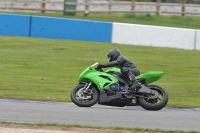 Motorcycle-action-photographs;donington;donington-park-leicestershire;donington-photographs;event-digital-images;eventdigitalimages;no-limits-trackday;peter-wileman-photography;trackday;trackday-digital-images;trackday-photos