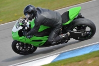 Motorcycle-action-photographs;donington;donington-park-leicestershire;donington-photographs;event-digital-images;eventdigitalimages;no-limits-trackday;peter-wileman-photography;trackday;trackday-digital-images;trackday-photos