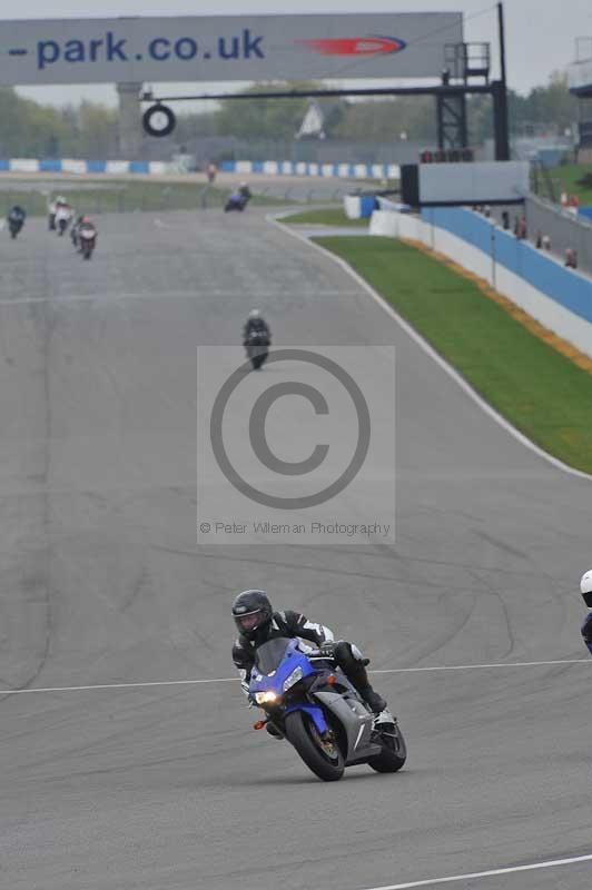 Motorcycle action photographs;donington;donington park leicestershire;donington photographs;event digital images;eventdigitalimages;no limits trackday;peter wileman photography;trackday;trackday digital images;trackday photos