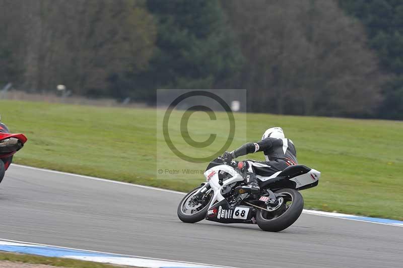 Motorcycle action photographs;donington;donington park leicestershire;donington photographs;event digital images;eventdigitalimages;no limits trackday;peter wileman photography;trackday;trackday digital images;trackday photos