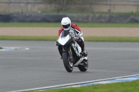 Motorcycle-action-photographs;donington;donington-park-leicestershire;donington-photographs;event-digital-images;eventdigitalimages;no-limits-trackday;peter-wileman-photography;trackday;trackday-digital-images;trackday-photos