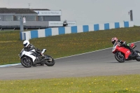Motorcycle-action-photographs;donington;donington-park-leicestershire;donington-photographs;event-digital-images;eventdigitalimages;no-limits-trackday;peter-wileman-photography;trackday;trackday-digital-images;trackday-photos