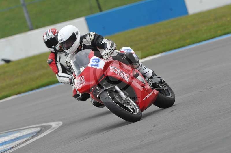 Motorcycle action photographs;donington;donington park leicestershire;donington photographs;event digital images;eventdigitalimages;no limits trackday;peter wileman photography;trackday;trackday digital images;trackday photos