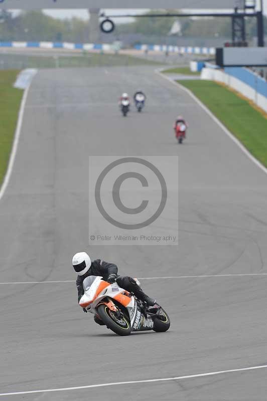 Motorcycle action photographs;donington;donington park leicestershire;donington photographs;event digital images;eventdigitalimages;no limits trackday;peter wileman photography;trackday;trackday digital images;trackday photos