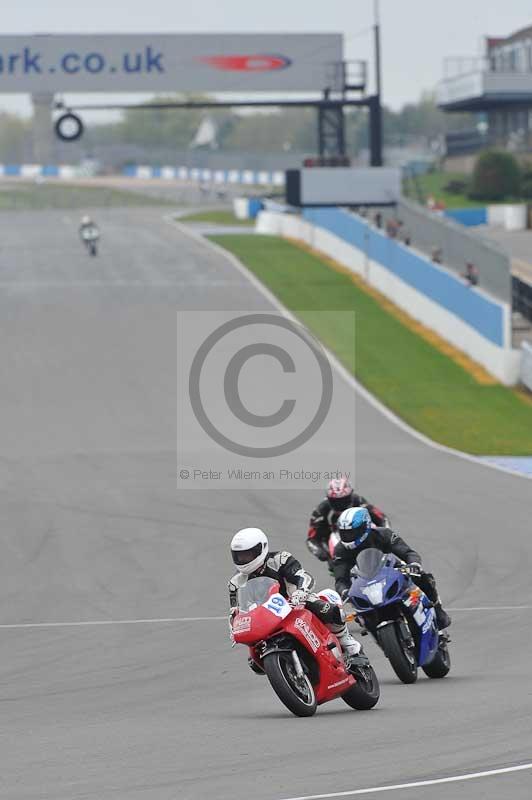 Motorcycle action photographs;donington;donington park leicestershire;donington photographs;event digital images;eventdigitalimages;no limits trackday;peter wileman photography;trackday;trackday digital images;trackday photos