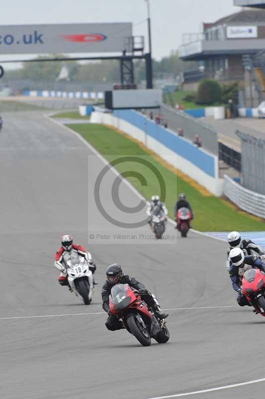 Motorcycle action photographs;donington;donington park leicestershire;donington photographs;event digital images;eventdigitalimages;no limits trackday;peter wileman photography;trackday;trackday digital images;trackday photos