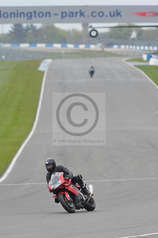 Motorcycle action photographs;donington;donington park leicestershire;donington photographs;event digital images;eventdigitalimages;no limits trackday;peter wileman photography;trackday;trackday digital images;trackday photos