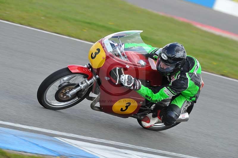Motorcycle action photographs;donington;donington park leicestershire;donington photographs;event digital images;eventdigitalimages;no limits trackday;peter wileman photography;trackday;trackday digital images;trackday photos