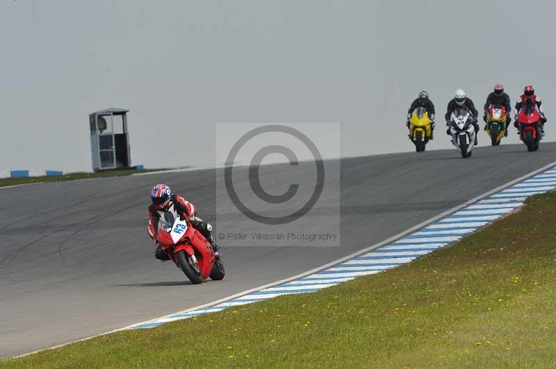 Motorcycle action photographs;donington;donington park leicestershire;donington photographs;event digital images;eventdigitalimages;no limits trackday;peter wileman photography;trackday;trackday digital images;trackday photos
