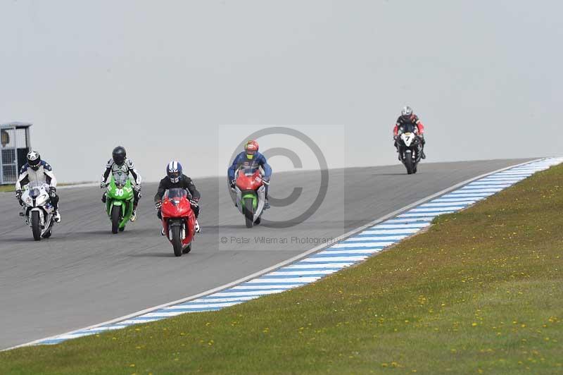 Motorcycle action photographs;donington;donington park leicestershire;donington photographs;event digital images;eventdigitalimages;no limits trackday;peter wileman photography;trackday;trackday digital images;trackday photos