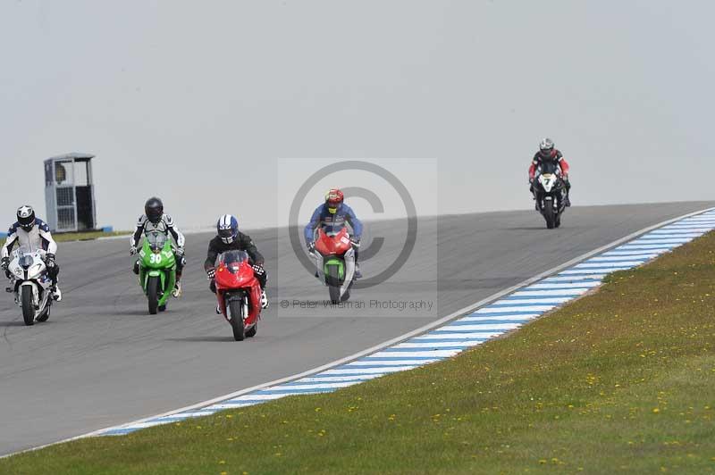 Motorcycle action photographs;donington;donington park leicestershire;donington photographs;event digital images;eventdigitalimages;no limits trackday;peter wileman photography;trackday;trackday digital images;trackday photos