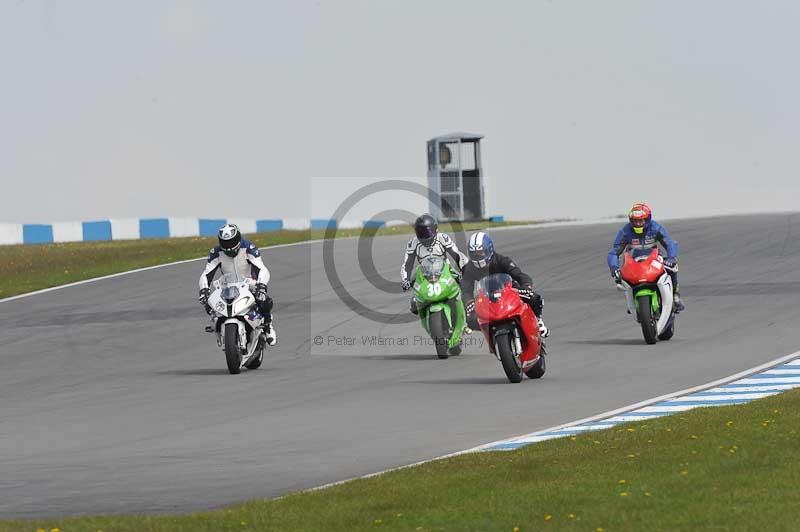 Motorcycle action photographs;donington;donington park leicestershire;donington photographs;event digital images;eventdigitalimages;no limits trackday;peter wileman photography;trackday;trackday digital images;trackday photos
