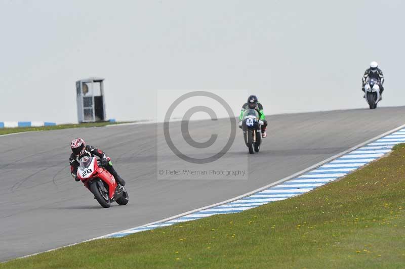 Motorcycle action photographs;donington;donington park leicestershire;donington photographs;event digital images;eventdigitalimages;no limits trackday;peter wileman photography;trackday;trackday digital images;trackday photos