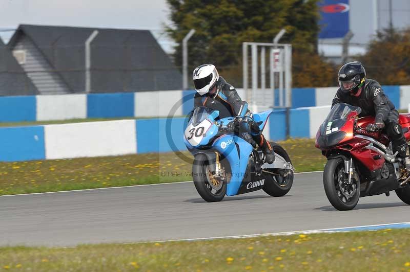 Motorcycle action photographs;donington;donington park leicestershire;donington photographs;event digital images;eventdigitalimages;no limits trackday;peter wileman photography;trackday;trackday digital images;trackday photos