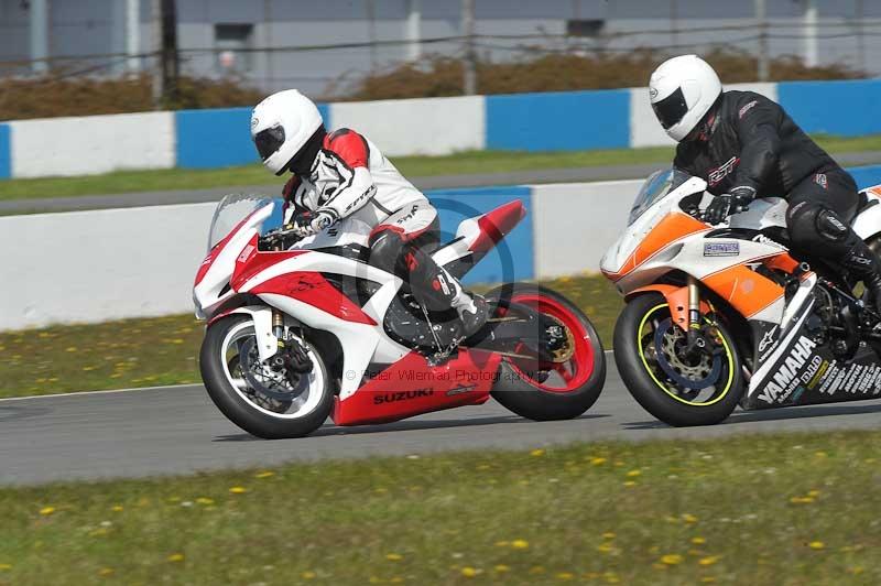 Motorcycle action photographs;donington;donington park leicestershire;donington photographs;event digital images;eventdigitalimages;no limits trackday;peter wileman photography;trackday;trackday digital images;trackday photos