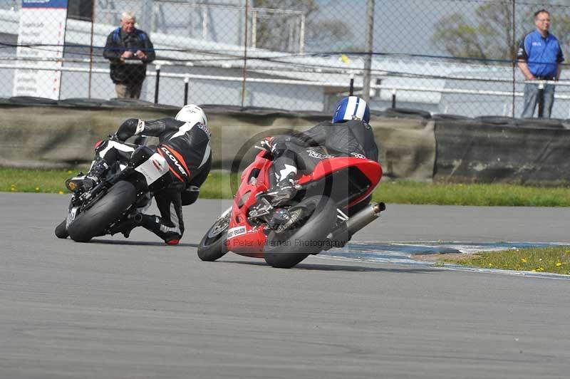 Motorcycle action photographs;donington;donington park leicestershire;donington photographs;event digital images;eventdigitalimages;no limits trackday;peter wileman photography;trackday;trackday digital images;trackday photos