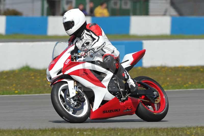 Motorcycle action photographs;donington;donington park leicestershire;donington photographs;event digital images;eventdigitalimages;no limits trackday;peter wileman photography;trackday;trackday digital images;trackday photos