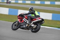 Motorcycle-action-photographs;donington;donington-park-leicestershire;donington-photographs;event-digital-images;eventdigitalimages;no-limits-trackday;peter-wileman-photography;trackday;trackday-digital-images;trackday-photos