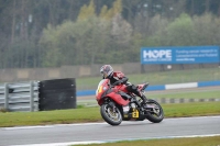 Motorcycle-action-photographs;donington;donington-park-leicestershire;donington-photographs;event-digital-images;eventdigitalimages;no-limits-trackday;peter-wileman-photography;trackday;trackday-digital-images;trackday-photos