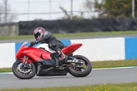 Motorcycle-action-photographs;donington;donington-park-leicestershire;donington-photographs;event-digital-images;eventdigitalimages;no-limits-trackday;peter-wileman-photography;trackday;trackday-digital-images;trackday-photos