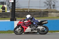 Motorcycle-action-photographs;donington;donington-park-leicestershire;donington-photographs;event-digital-images;eventdigitalimages;no-limits-trackday;peter-wileman-photography;trackday;trackday-digital-images;trackday-photos