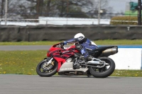 Motorcycle-action-photographs;donington;donington-park-leicestershire;donington-photographs;event-digital-images;eventdigitalimages;no-limits-trackday;peter-wileman-photography;trackday;trackday-digital-images;trackday-photos