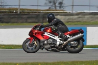 Motorcycle-action-photographs;donington;donington-park-leicestershire;donington-photographs;event-digital-images;eventdigitalimages;no-limits-trackday;peter-wileman-photography;trackday;trackday-digital-images;trackday-photos