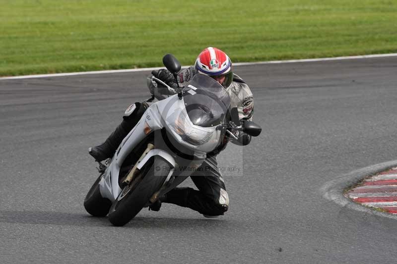 enduro digital images;event digital images;eventdigitalimages;no limits trackdays;oulton no limits trackday;oulton park cheshire;oulton trackday photographs;peter wileman photography;racing digital images;trackday digital images;trackday photos