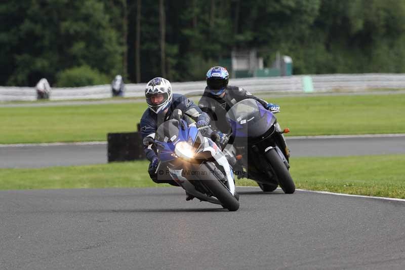 enduro digital images;event digital images;eventdigitalimages;no limits trackdays;oulton no limits trackday;oulton park cheshire;oulton trackday photographs;peter wileman photography;racing digital images;trackday digital images;trackday photos