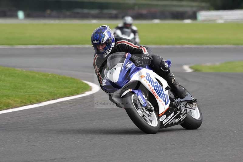 enduro digital images;event digital images;eventdigitalimages;no limits trackdays;oulton no limits trackday;oulton park cheshire;oulton trackday photographs;peter wileman photography;racing digital images;trackday digital images;trackday photos