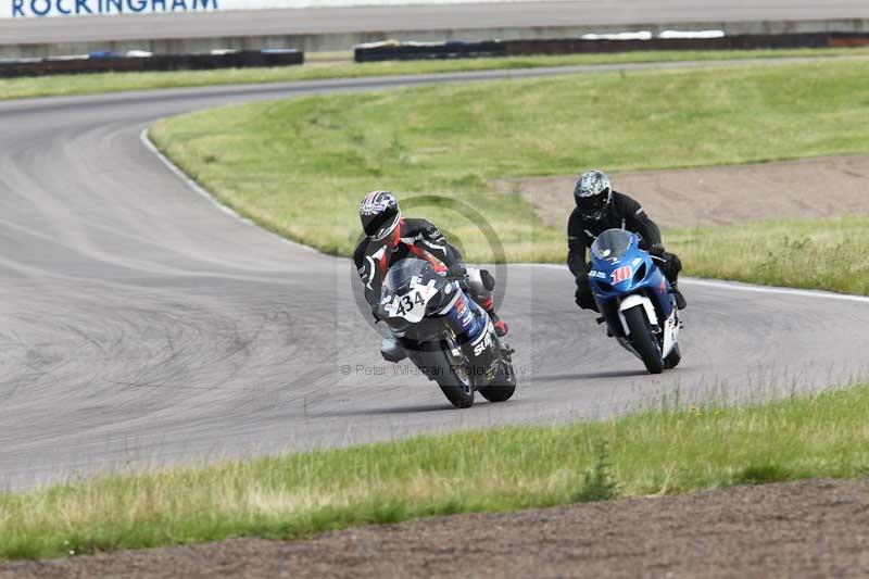 Rockingham no limits trackday;enduro digital images;event digital images;eventdigitalimages;no limits trackdays;peter wileman photography;racing digital images;rockingham raceway northamptonshire;rockingham trackday photographs;trackday digital images;trackday photos