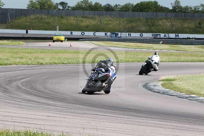 Rockingham no limits trackday;enduro digital images;event digital images;eventdigitalimages;no limits trackdays;peter wileman photography;racing digital images;rockingham raceway northamptonshire;rockingham trackday photographs;trackday digital images;trackday photos