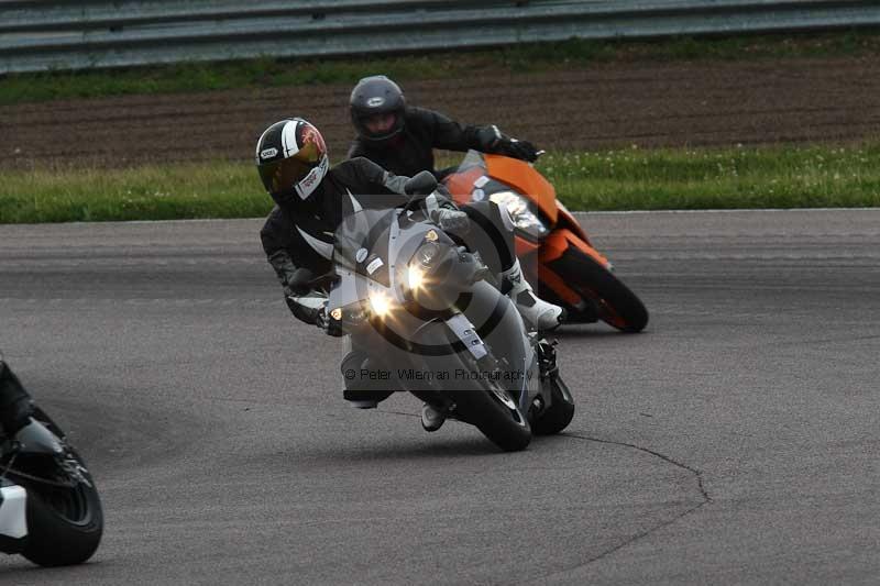 Rockingham no limits trackday;enduro digital images;event digital images;eventdigitalimages;no limits trackdays;peter wileman photography;racing digital images;rockingham raceway northamptonshire;rockingham trackday photographs;trackday digital images;trackday photos