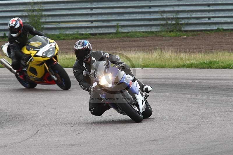 Rockingham no limits trackday;enduro digital images;event digital images;eventdigitalimages;no limits trackdays;peter wileman photography;racing digital images;rockingham raceway northamptonshire;rockingham trackday photographs;trackday digital images;trackday photos